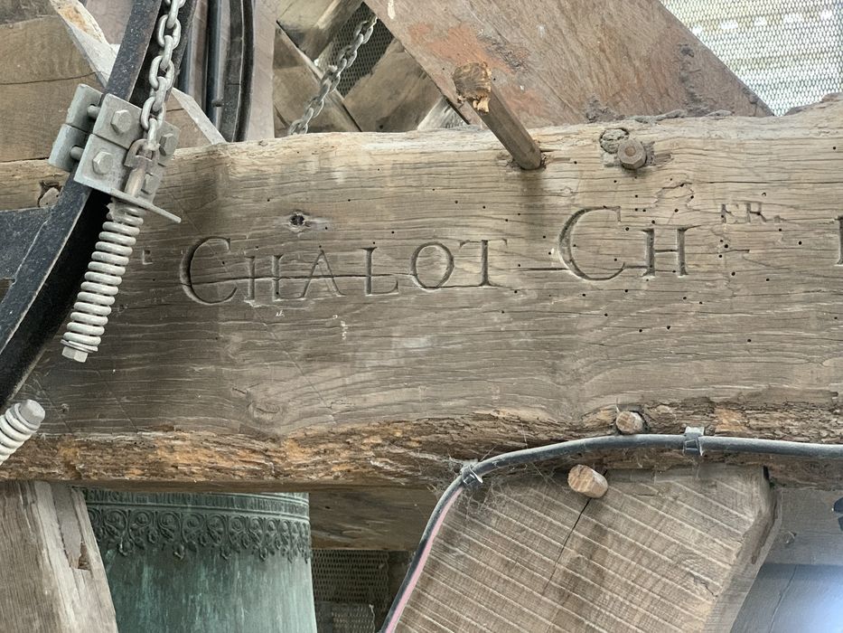 détail de l’inscription sur une poutre du beffroi