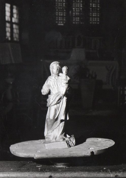 élément de bâton de procession : statuette de Vierge à l'Enfant - © Ministère de la Culture (France), Conservation des antiquités et des objets d’art du Val-d’Oise – Tous droits réservés 