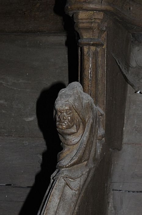 stalles, détail - © Ministère de la Culture (France), Conservation des antiquités et des objets d’art du Val-d’Oise – Tous droits réservés 