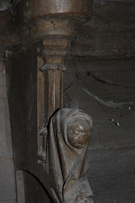stalles, détail - © Ministère de la Culture (France), Conservation des antiquités et des objets d’art du Val-d’Oise – Tous droits réservés 