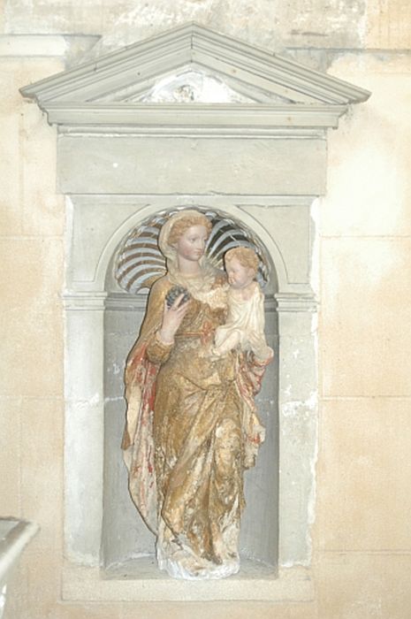 statue : Vierge à l'Enfant