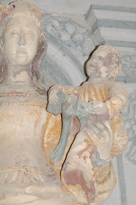 statue : Vierge à l’Enfant, détail - © Ministère de la Culture (France), Conservation des antiquités et des objets d’art du Val-d’Oise – Tous droits réservés 