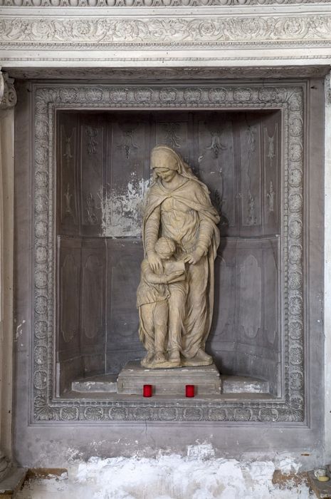 groupe sculpté : sainte Anne et la Vierge enfant