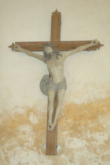 Statue : Christ en croix