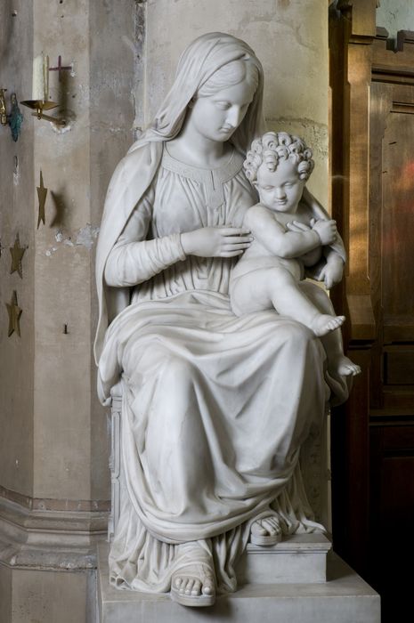 statue : Vierge à l'Enfant