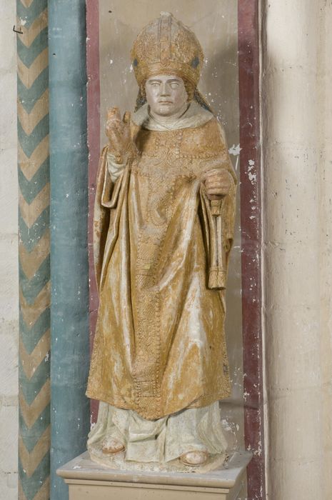 statue : Saint évêque - © Ministère de la Culture (France), Conservation des antiquités et des objets d’art du Val-d’Oise – Tous droits réservés 