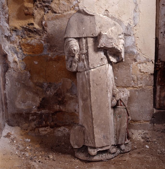 statue : Saint Fiacre et la Becnaude - © Ministère de la Culture (France), Conservation des antiquités et des objets d’art du Val-d’Oise – Tous droits réservés 