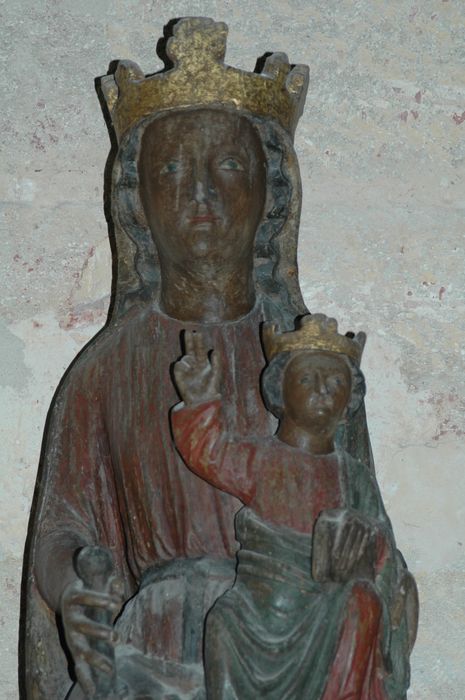 statue : Vierge à l'Enfant, vue partielle