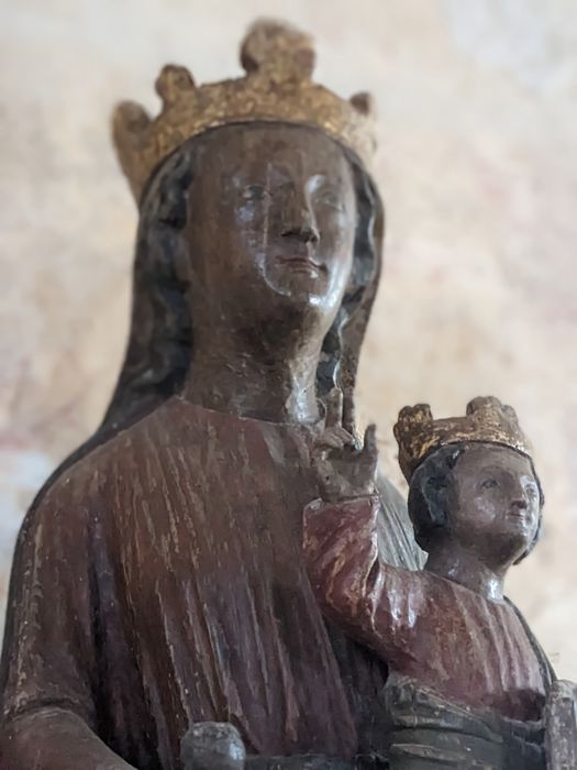 statue : Vierge à l'Enfant, vue partielle