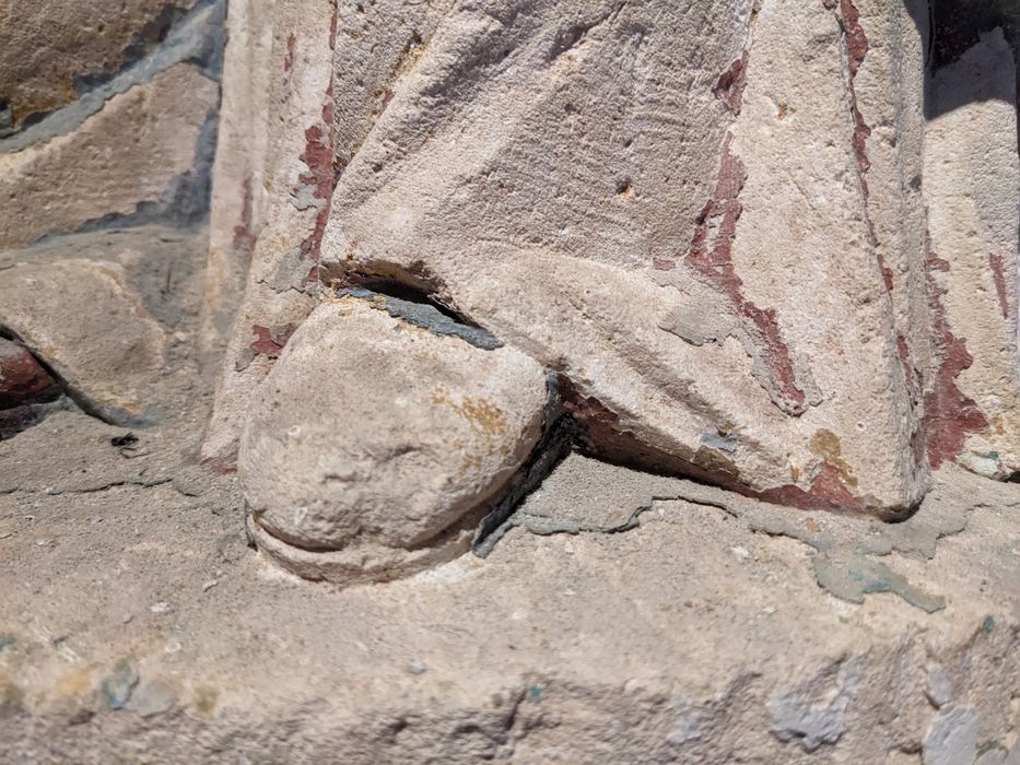 groupe sculpté : Éducation de la Vierge, détail