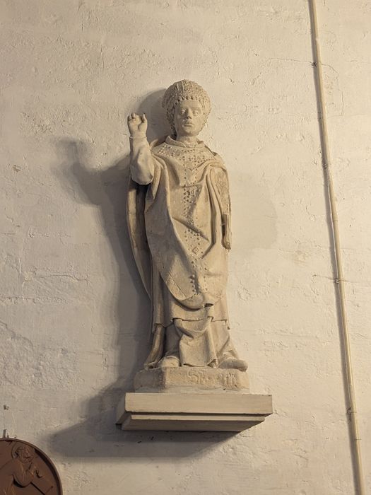 statue : Saint évêque dit saint Clair du Vexin