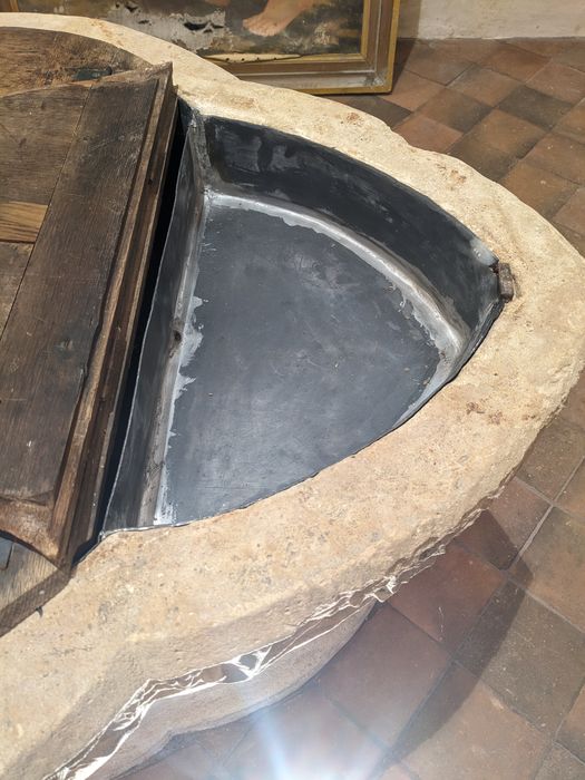 fonts baptismaux, détail