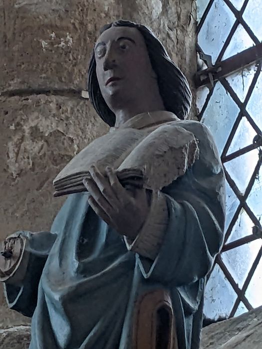 statue : saint Vincent, vue partielle