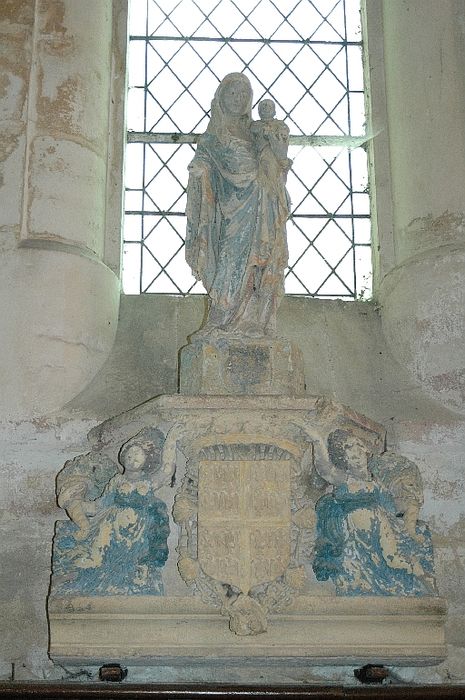 statue : Vierge à l'Enfant