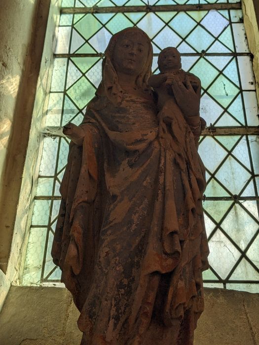 statue : Vierge à l'Enfant