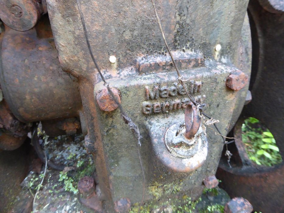 Turbine hydraulique. Machine, inscription : Made in / Germany.