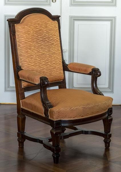 fauteuil de style Renaissance, vue générale