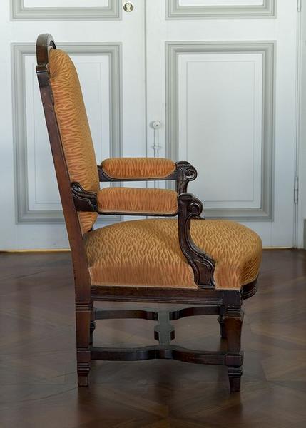 fauteuil de style Renaissance, vue générale