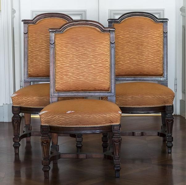 chaises de style néo-Louis XV, vue générale