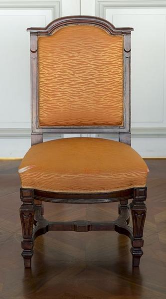 chaise de style néo-Louis XV, vue générale