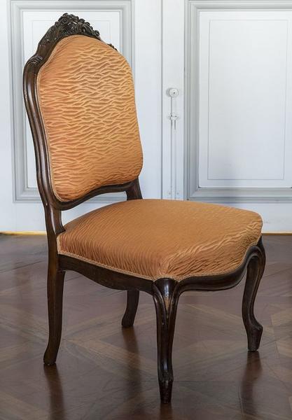 chaise de style néo-Louis XV, vue générale