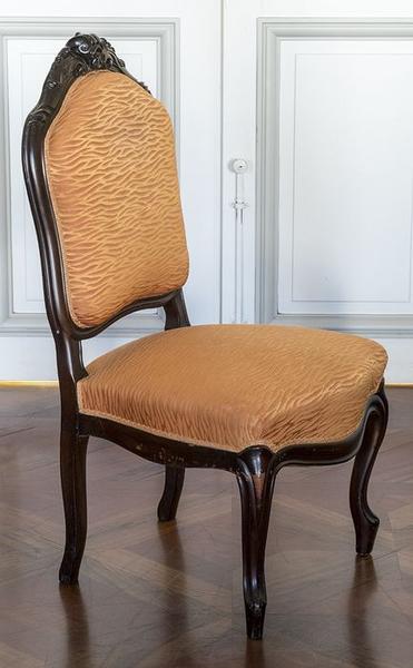 chaise de style néo-Louis XV, vue générale