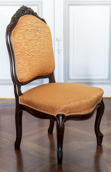 chaise de style néo-Louis XV, vue générale