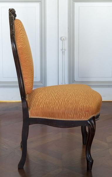 chaise de style néo-Louis XV, vue générale