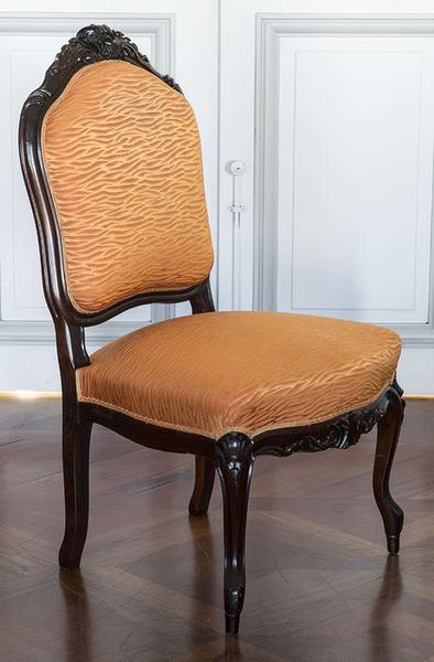 chaise de style néo-Louis XV, vue générale