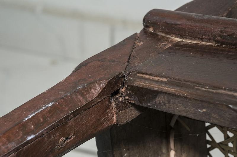 fauteuil de menuiserie d'assemblage, détail - © Ministère de la Culture (France), Conservation des antiquités et objets d'art de La Réunion, tous droits réservés