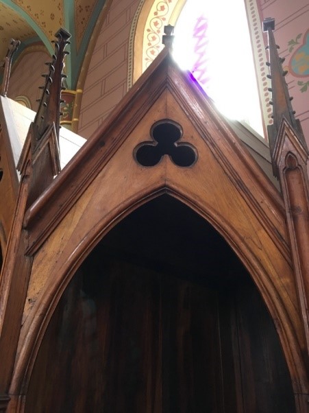 confessional, détail