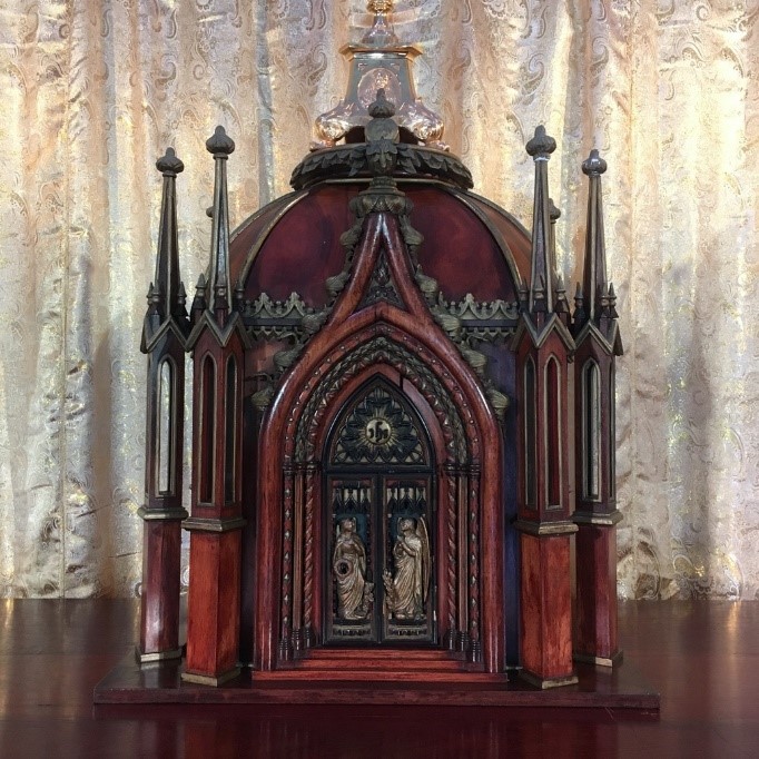 tabernacle, vue générale de face - © Ministère de la Culture (France), Conservation des antiquités et objets d'art de La Réunion, tous droits réservés