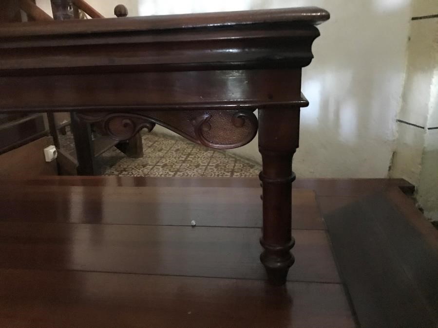banc de célébrants, détail
