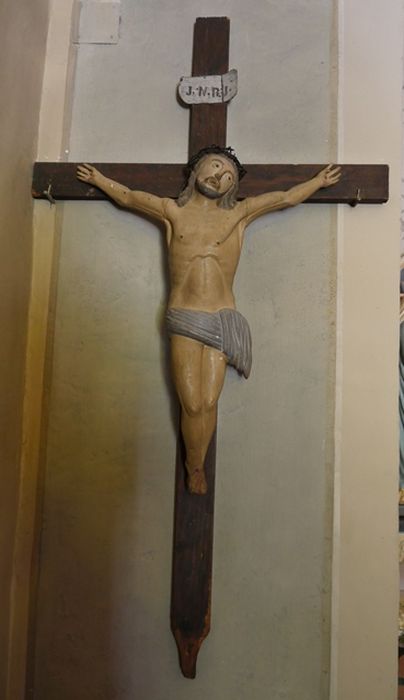 Statue : Christ en Croix