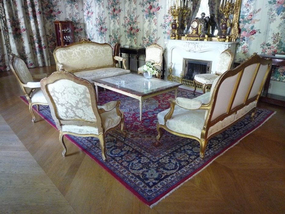 canapés, fauteuils, chaises de style Louis XV