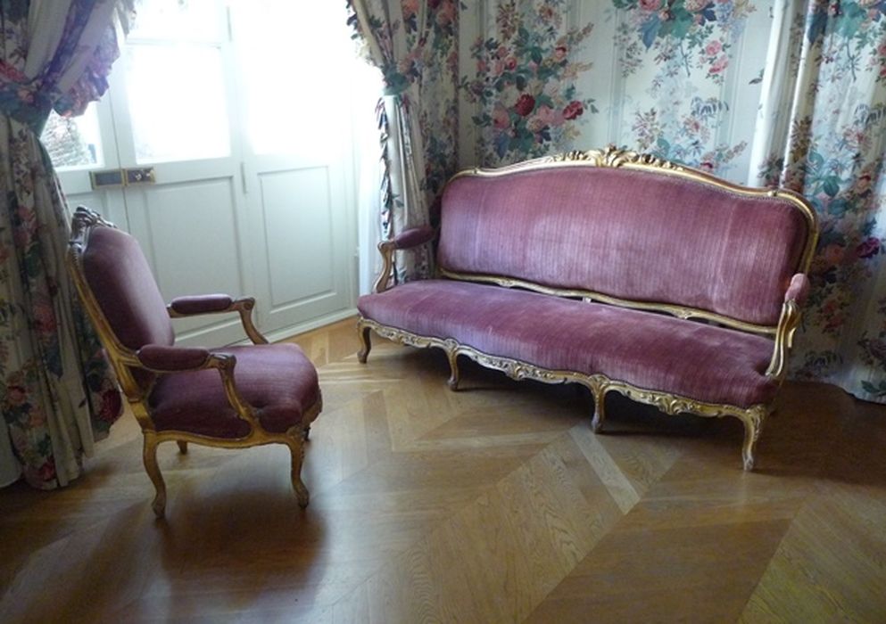 canapé, fauteuils de style Louis XV