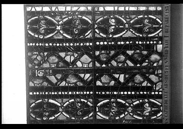 Vitrail, ABSIDE, COTE nord, baie 205, LANCETTE DE GAUCHE, PARTIE MEDIANE