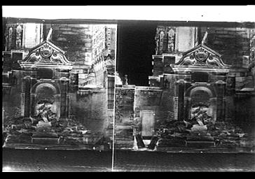 FONTAINE DU PARVIS DETERIOREE, VUE DE FACE