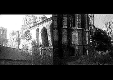 Bras sud du transept de la cathédrale (vue de gauche), partie sud du chevet de la chapelle (vue de droite)