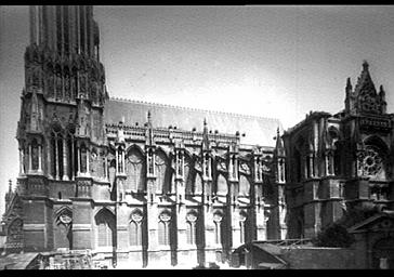 Façade sud, bras sud du transept et tour sud de la façade ouest