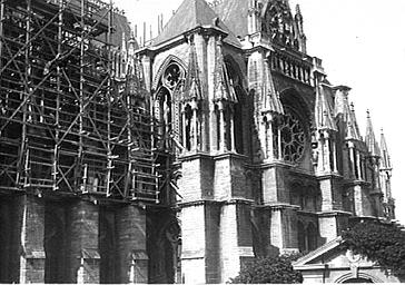 Bras sud du transept et partie est de la nef, vue du sud-ouest