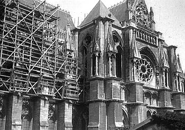 Façade sud et bras sud du transept vus du sud-ouest