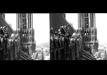 Face est tour de la tour nord de la façade ouest, vue depuis la tour ouest du bras nord du transept