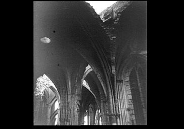 Voûte de la croisée du transept, effondrée