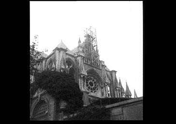 Face sud du bras sud du transept vue du sud-ouest