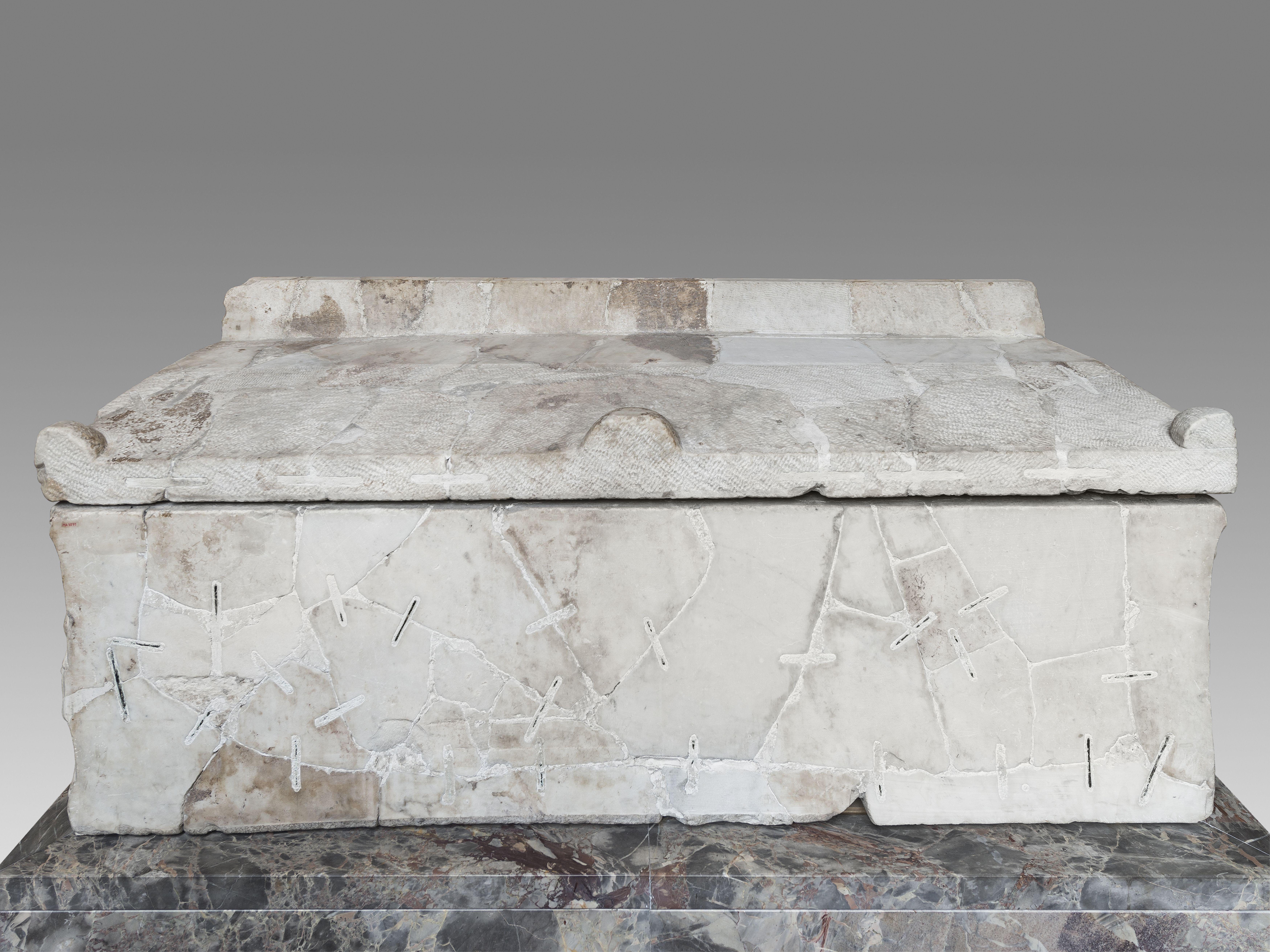 mnr/AGR00011/AGRR05-MA3571_CopyrightMuseeDuLouvre-HerveLewandowski_Dos2.jpg