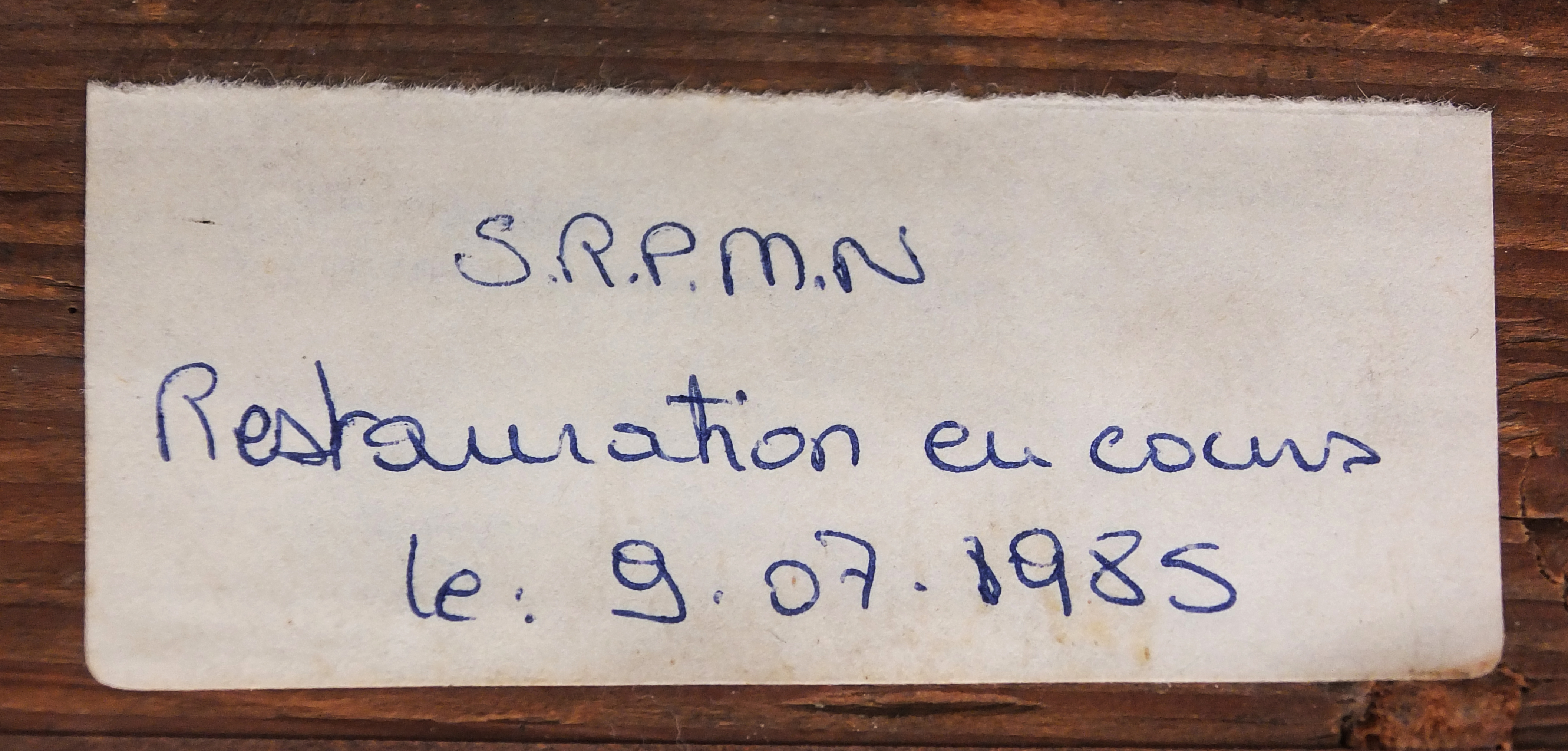 mnr/MNR00032/MNR32_CopyrightMuseeDuLouvre_detail-etiquette-8.jpg