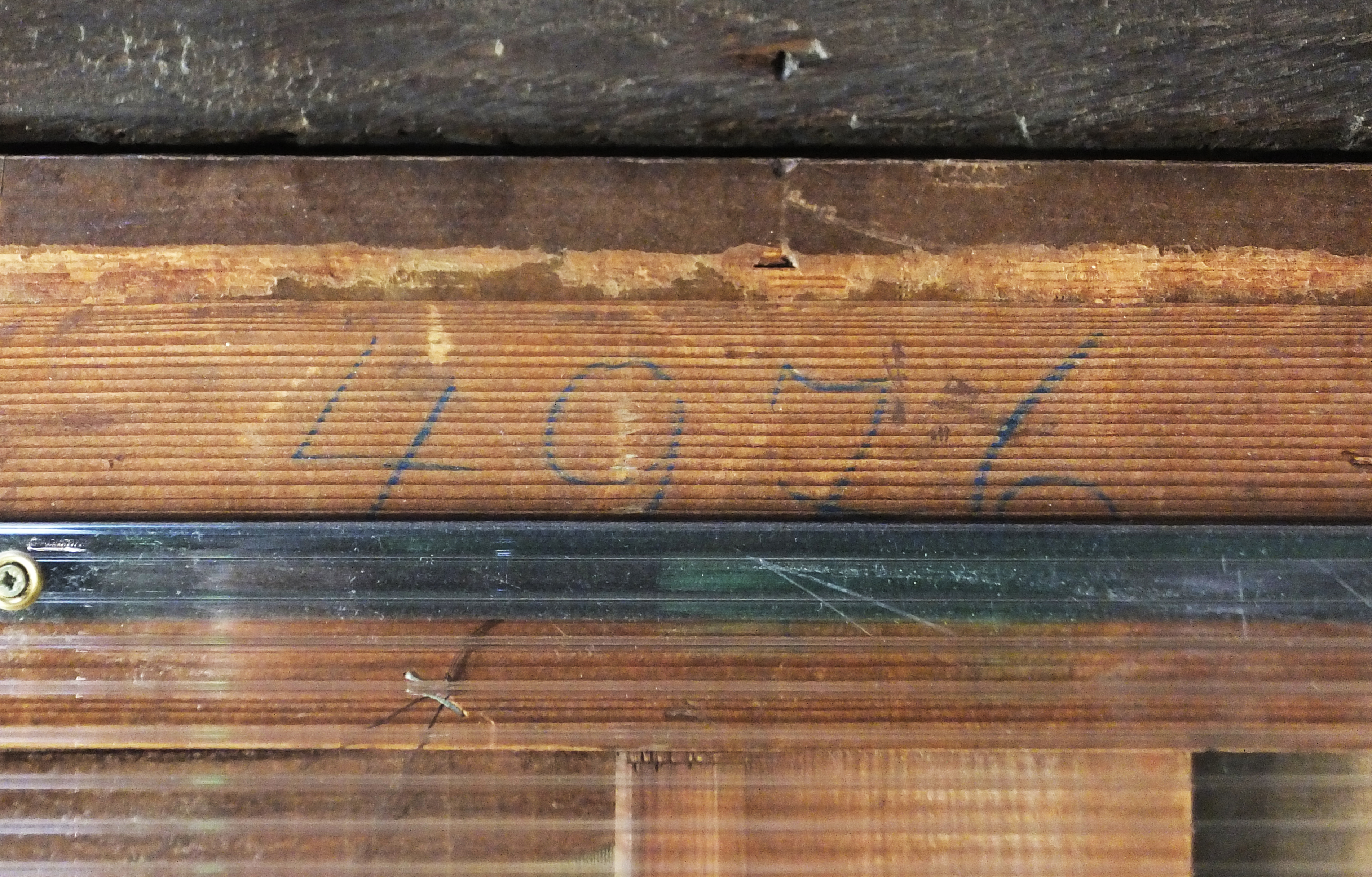 mnr/MNR00095/MNR95_CopyrightMuseeDuLouvre_detail-inscription.jpg