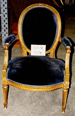 Fauteuil à dossier médaillon