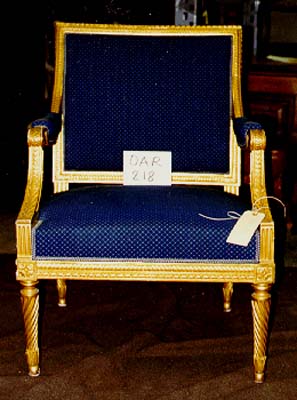 Fauteuil à dossier carré